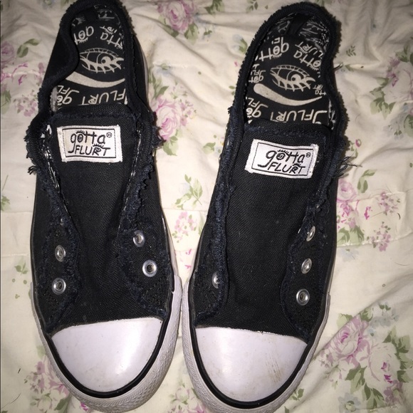 gotta flurt tennis shoes